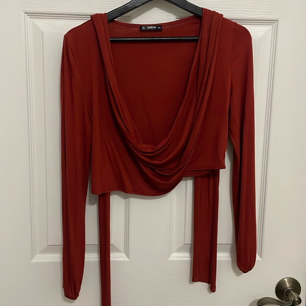 Women’s burnt orange crop wrap top